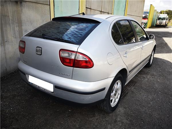 TOYOTA Leon 1 generation (1999-2005) Aizmugurējā bagāžnieka slēdzene 3B9827505C 19585723