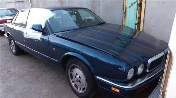 NISSAN 2 generation (XJ40) (1986-2003) Priekšējo labo durvju logu pacelšanas slēdži 0130821612, 187283000 20783357