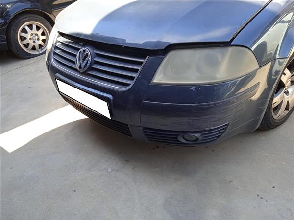 VOLKSWAGEN Passat B5 (1996-2005) Бампер передний 24990598