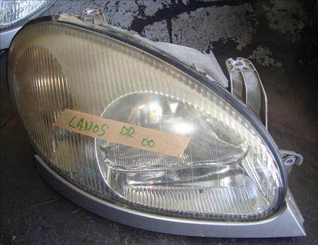 DAEWOO Lanos T100 (1997-2008) Front Right Headlight 20494152