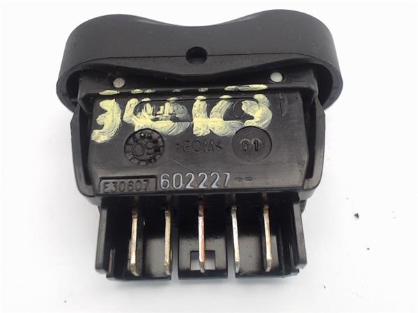 DACIA Logan 1 generation (2004-2012) Front Left Door Window Switch 602227 22970666