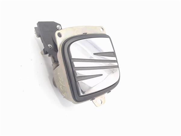 SEAT Ibiza 3 generation (2002-2008) Замок багажника 6L6827573B 22658049