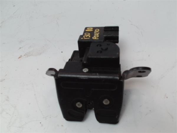 HYUNDAI i30 FD (1 generation) (2007-2012) Tailgate Boot Lock 812302L000 24990189