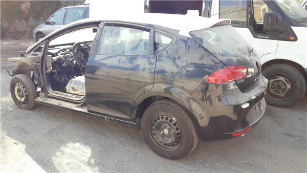 SEAT Altea 1 generation (2004-2013) Braț de control inferior stânga față 1K0199231K 24988047