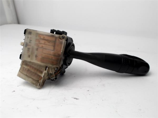 TOYOTA Corolla E120 (2000-2008) поворота переключение  173712 20504588