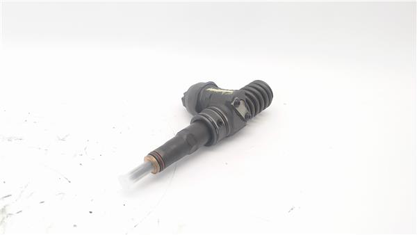 VOLKSWAGEN Golf 5 generation (2003-2009) Fuel Injector 141720215,13537804978 24990392