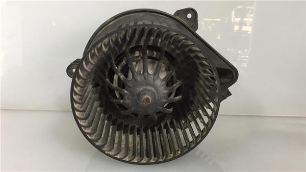 RENAULT Megane 1 generation (1995-2003) Fűtésventilátor 24988234