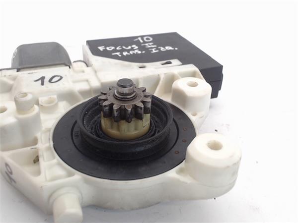 Motor elevalunas trasero izquierdo 981536-103 de Ford Focus berlina (cap) 2004-0 - pieza usada