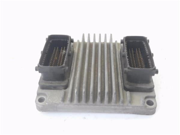 Centralina Y 17 DT 8973065751 de Opel Astra g hatchback (t98) 0-0 - pieza usada