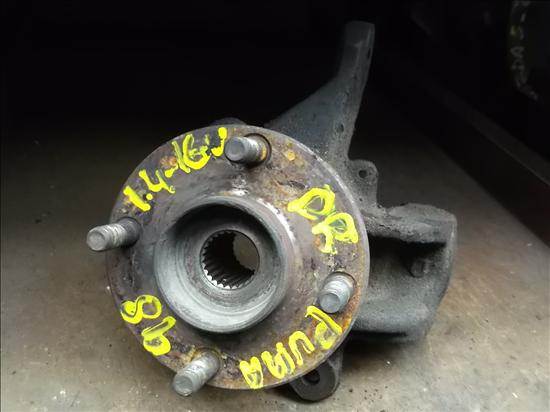 FORD Focus 1 generation (1998-2010) Front Right Wheel Hub 24388995