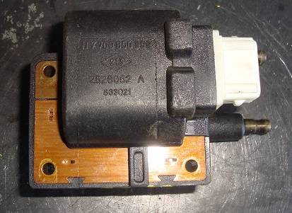 VOLVO S40 1 generation (1996-2004) High Voltage Ignition Coil 7700850999, 2526052A863021 24986823