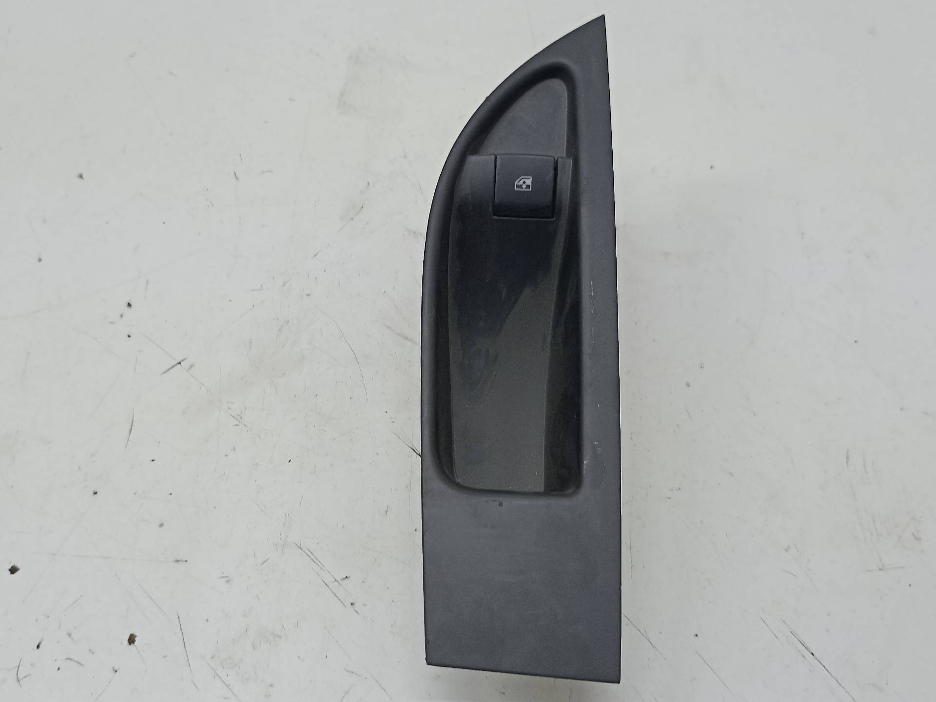 OPEL Astra J (2009-2020) Rear Right Door Window Control Switch 13301888 24336641