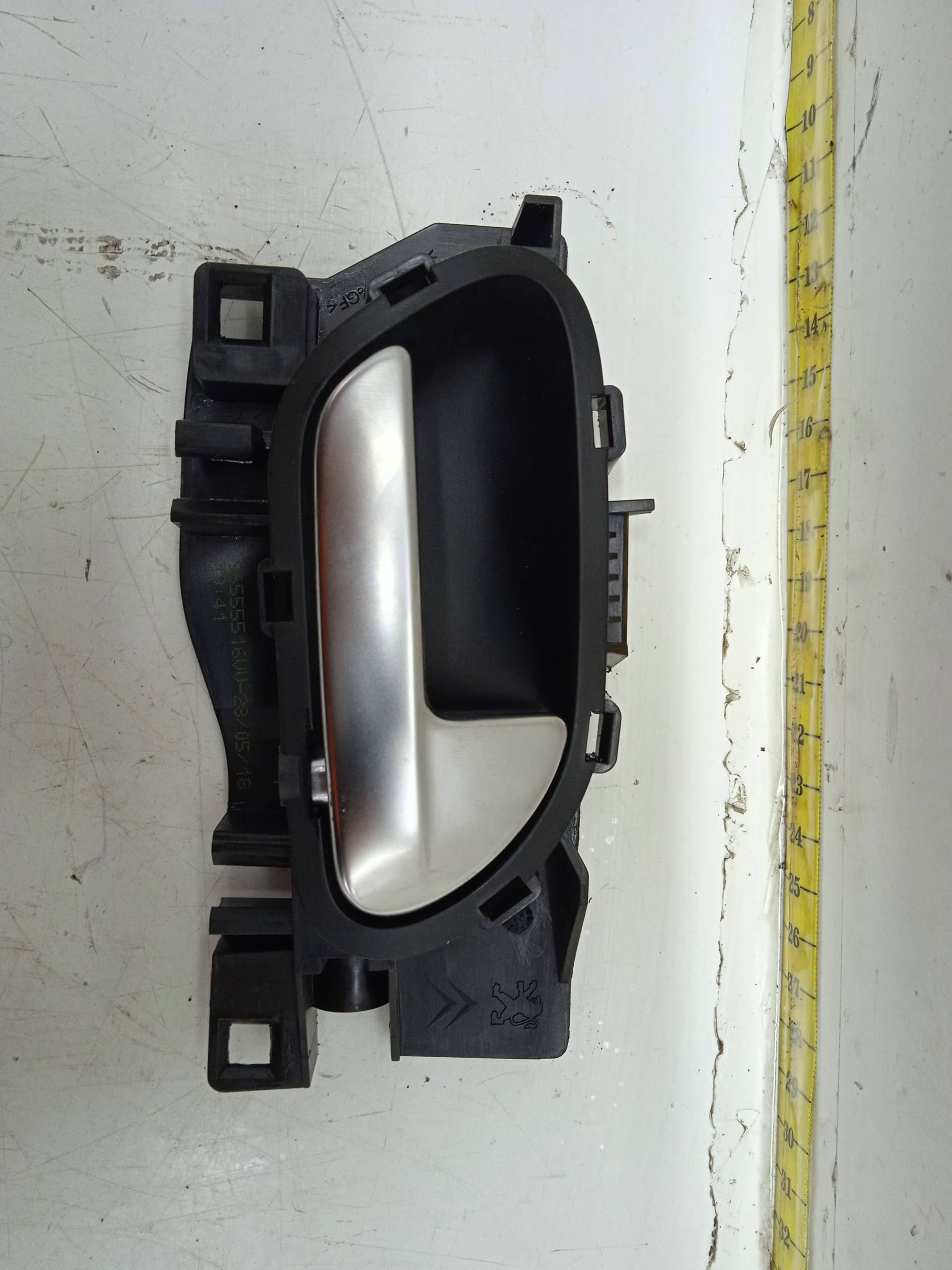 PEUGEOT 208 Peugeot 208 (2012-2015) Right Rear Internal Opening Handle 96555516VV 24326480