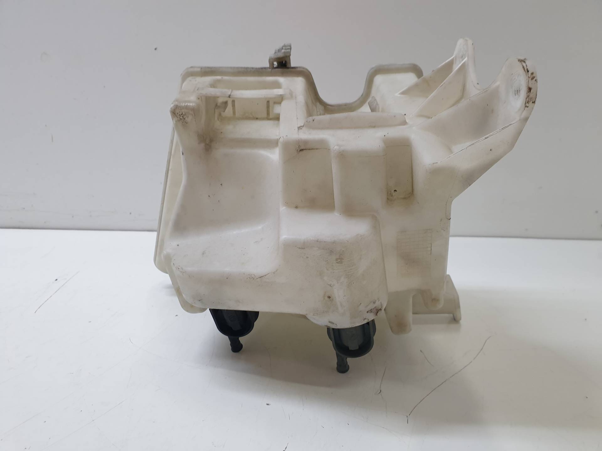 TOYOTA Verso 1 generation (2009-2015) Бачок мийки скла 853100F030 24341653