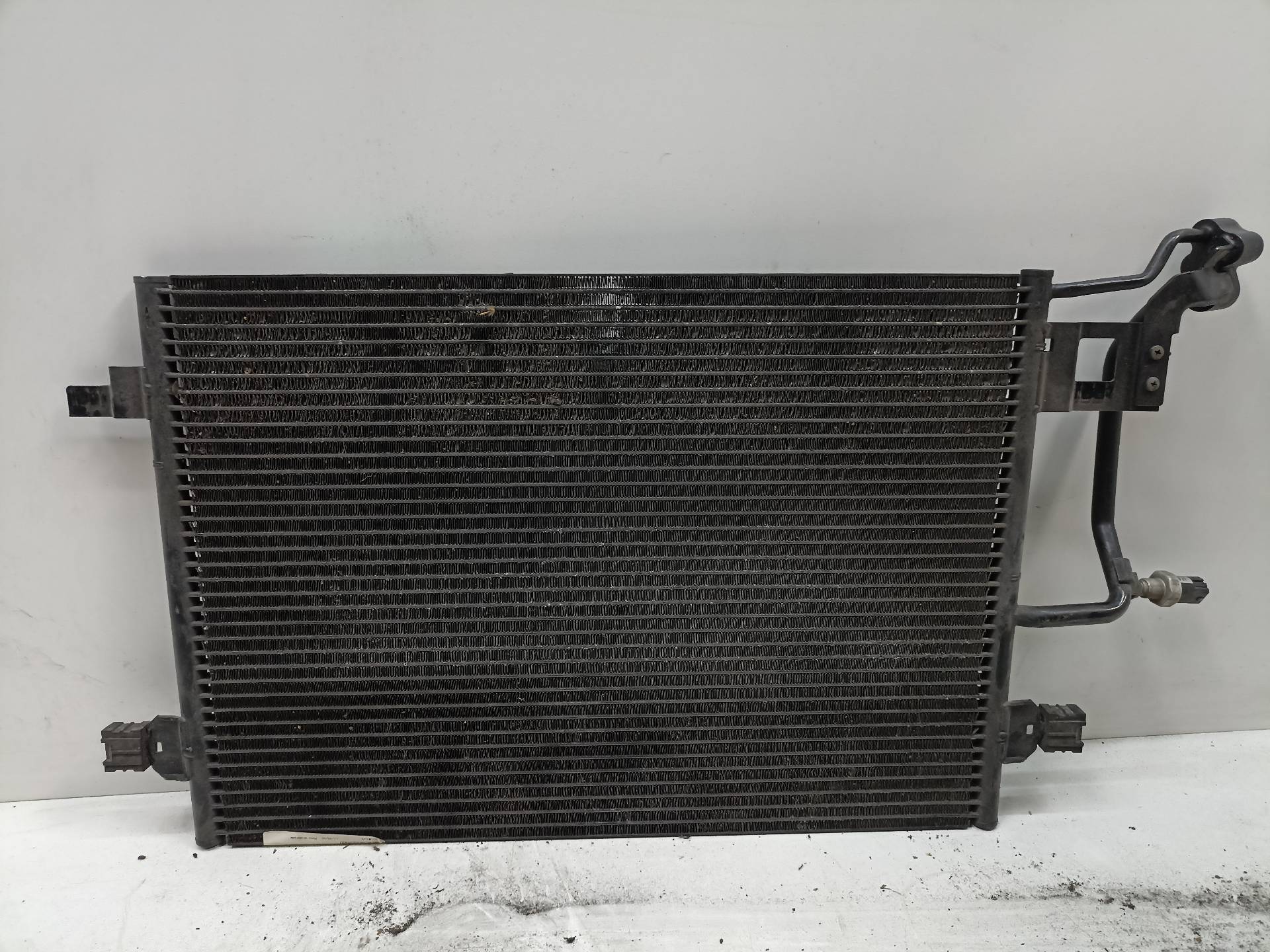 VOLKSWAGEN Passat B5 (1996-2005) Radiateur de climatisation 8D0260401G 24315851