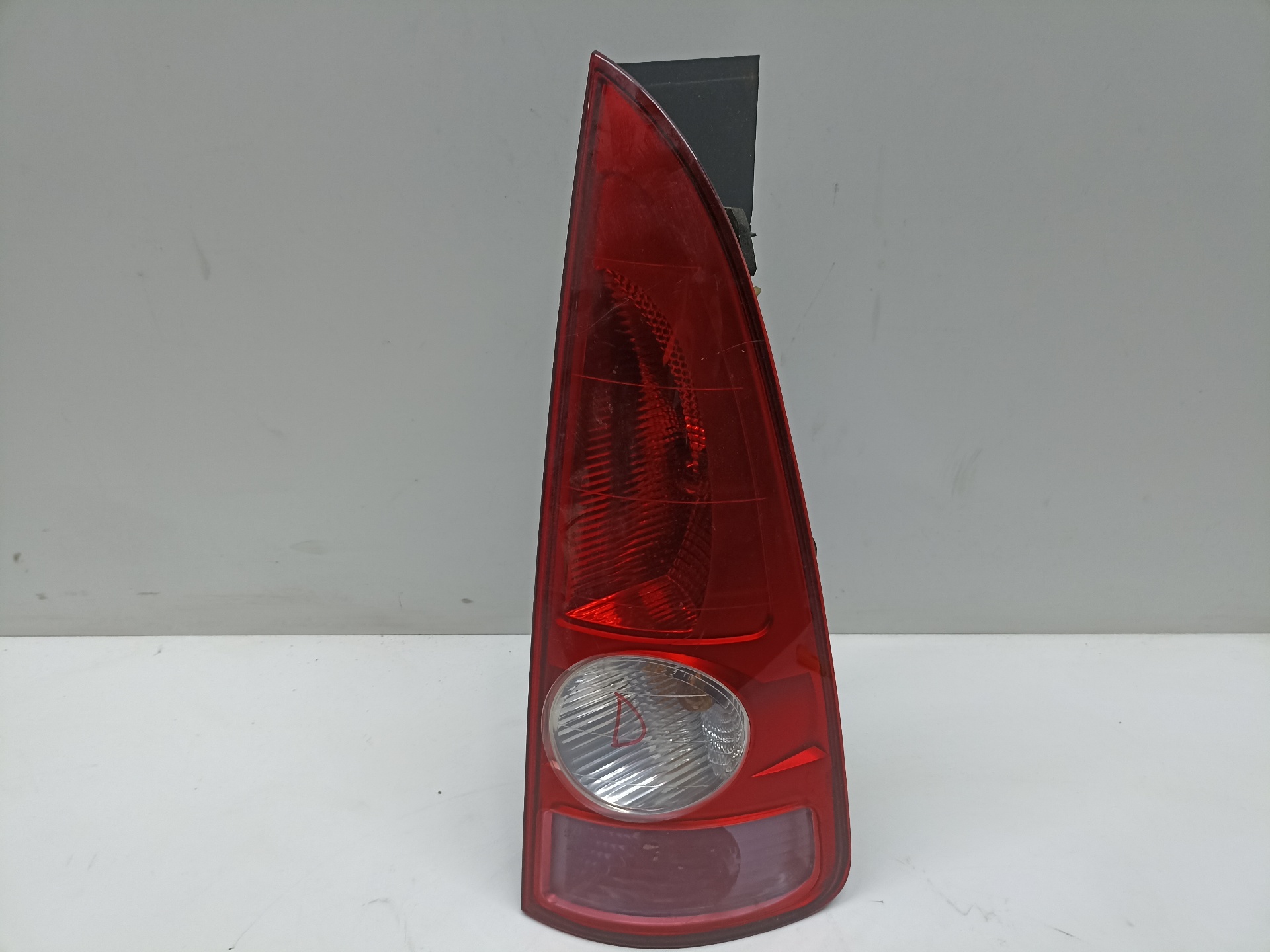 RENAULT Espace 4 generation (2002-2014) Rear Right Taillight Lamp 8200027152 24315326