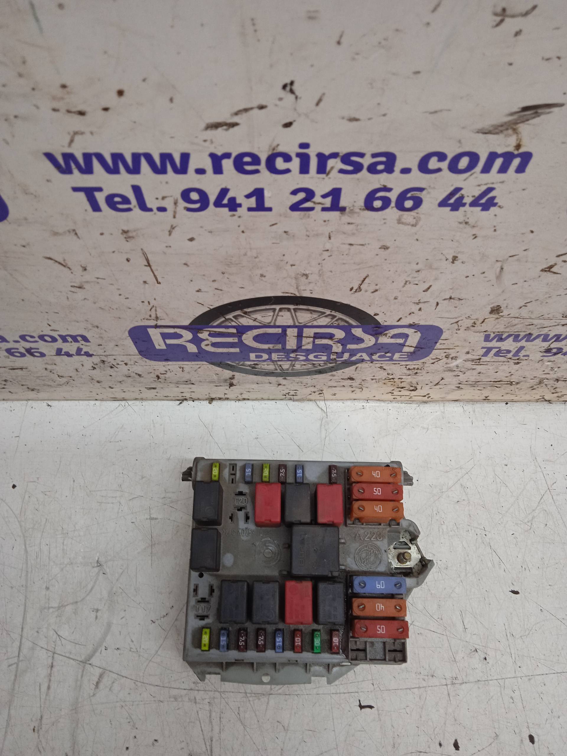 NISSAN 147 2 generation (2004-2010) Fuse Box 51742420 24328578