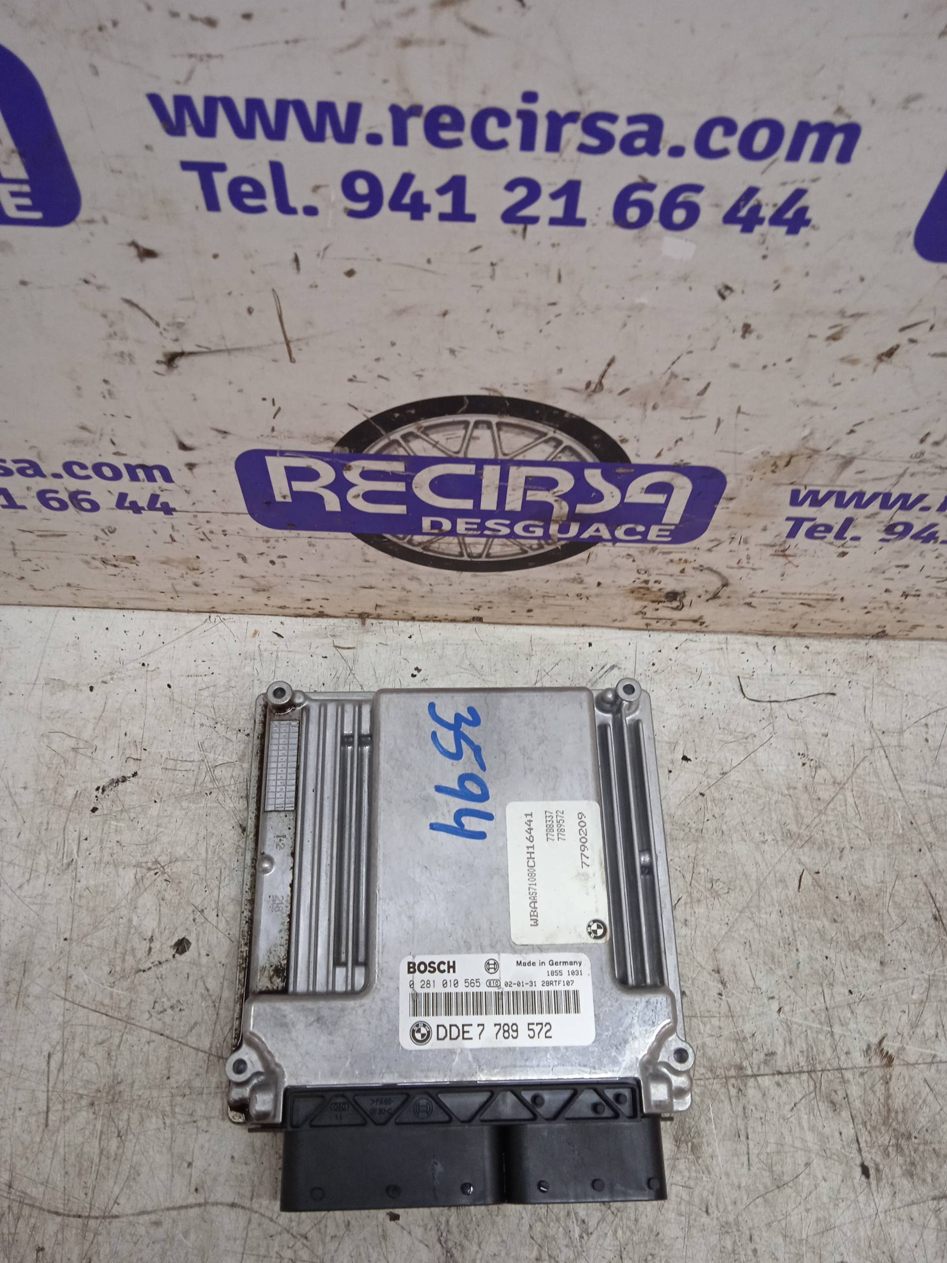 RENAULT 3 Series E46 (1997-2006) Moottorin ohjausyksikkö ECU 0281010565 24317128