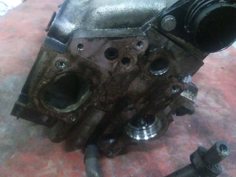 VOLKSWAGEN Caddy 3 generation (2004-2015) Chiulasă motor 038103373R 24344353