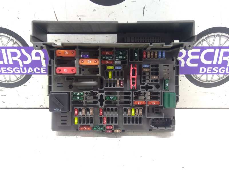 BMW 3 Series E90/E91/E92/E93 (2004-2013) Fuse Box 911944603 24317065