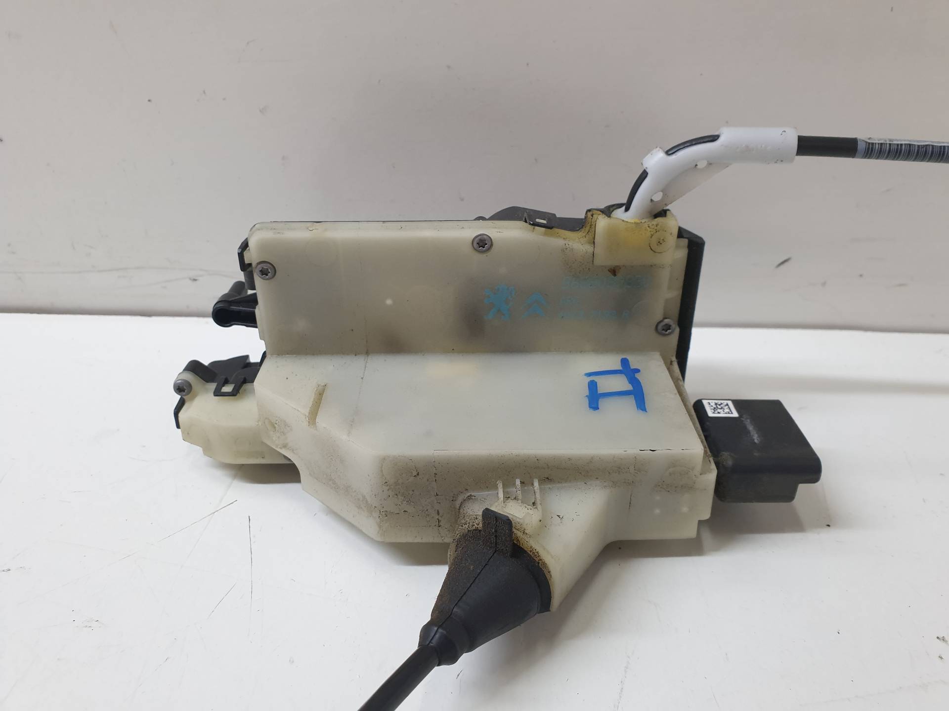 PEUGEOT 2008 1 generation (2013-2020) Rear Left Door Lock 9688080880 24339503