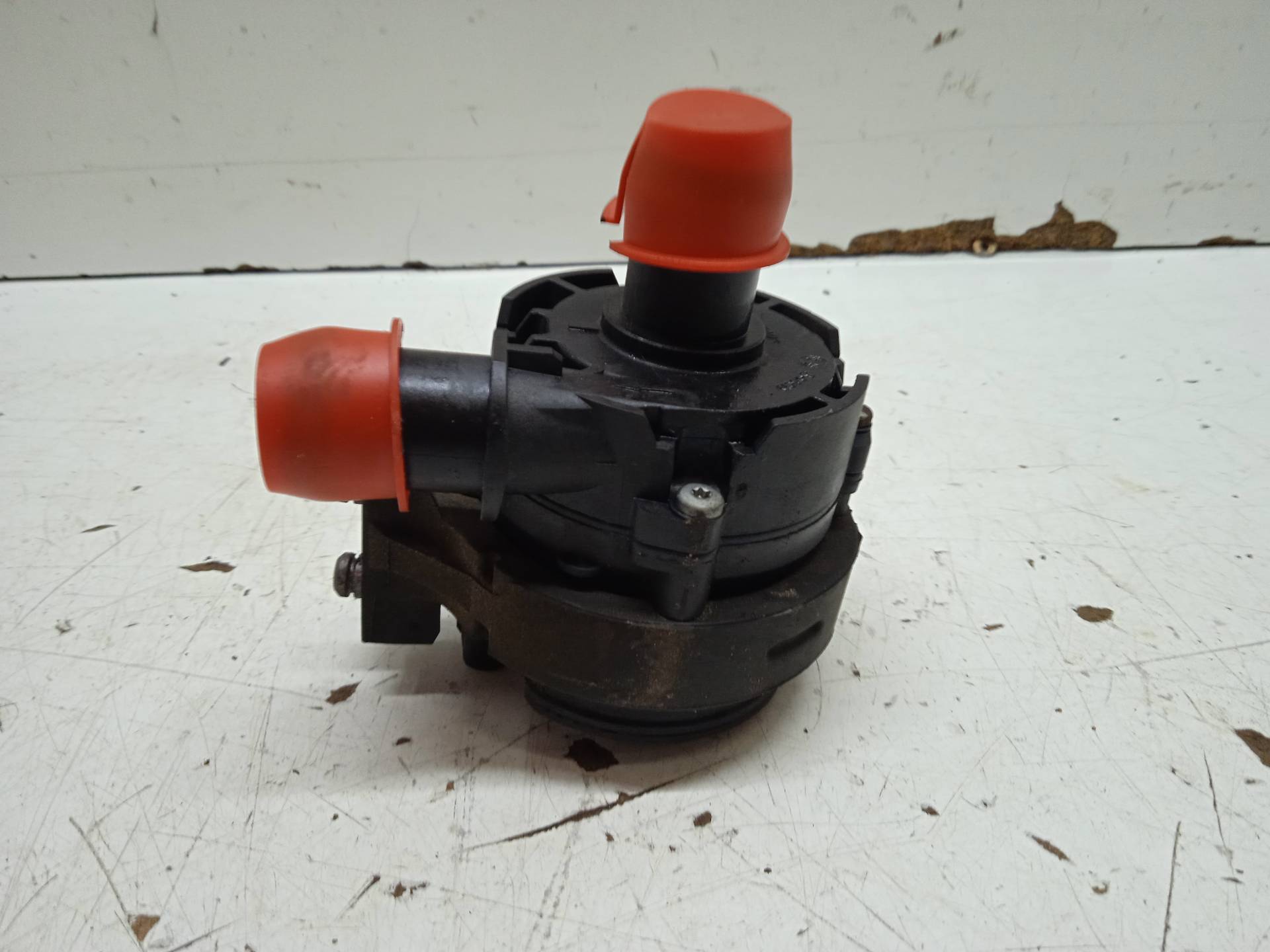 AUDI A1 8X (2010-2020) Water Pump 0392023209 24335472