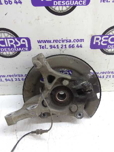 OPEL Astra J (2009-2020) Front Right Wheel Hub 13502828 24327349