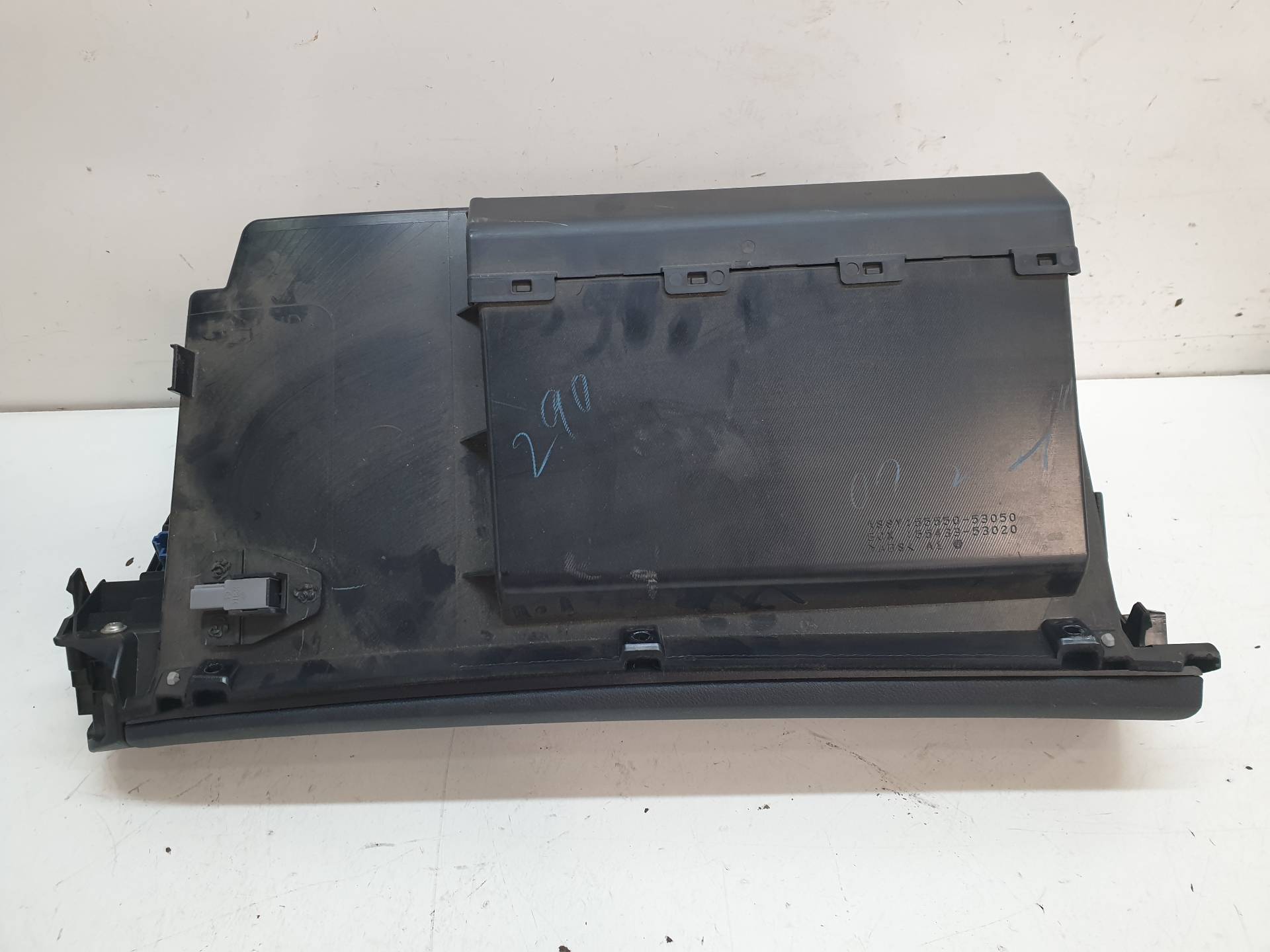 LEXUS IS XE20 (2005-2013) Glove Box 5555053050 25569888