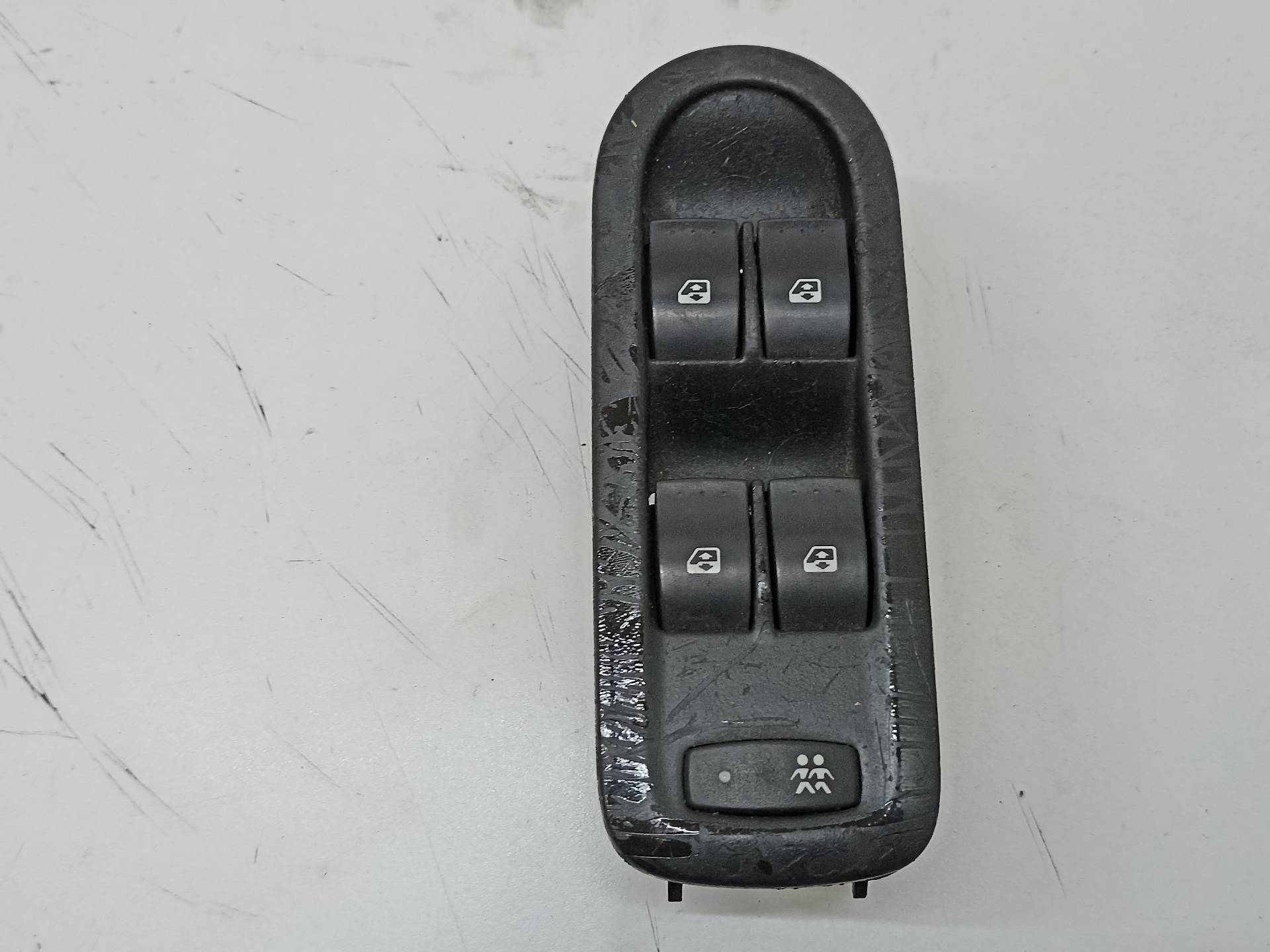 AUDI Megane 2 generation (2002-2012) Vänster främre dörrfönsterbrytare 340058513186, 186 24301269