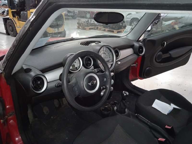 MINI Clubman R55 (2007-2014) Priekinė kairė stebulė 31216779795 24327869