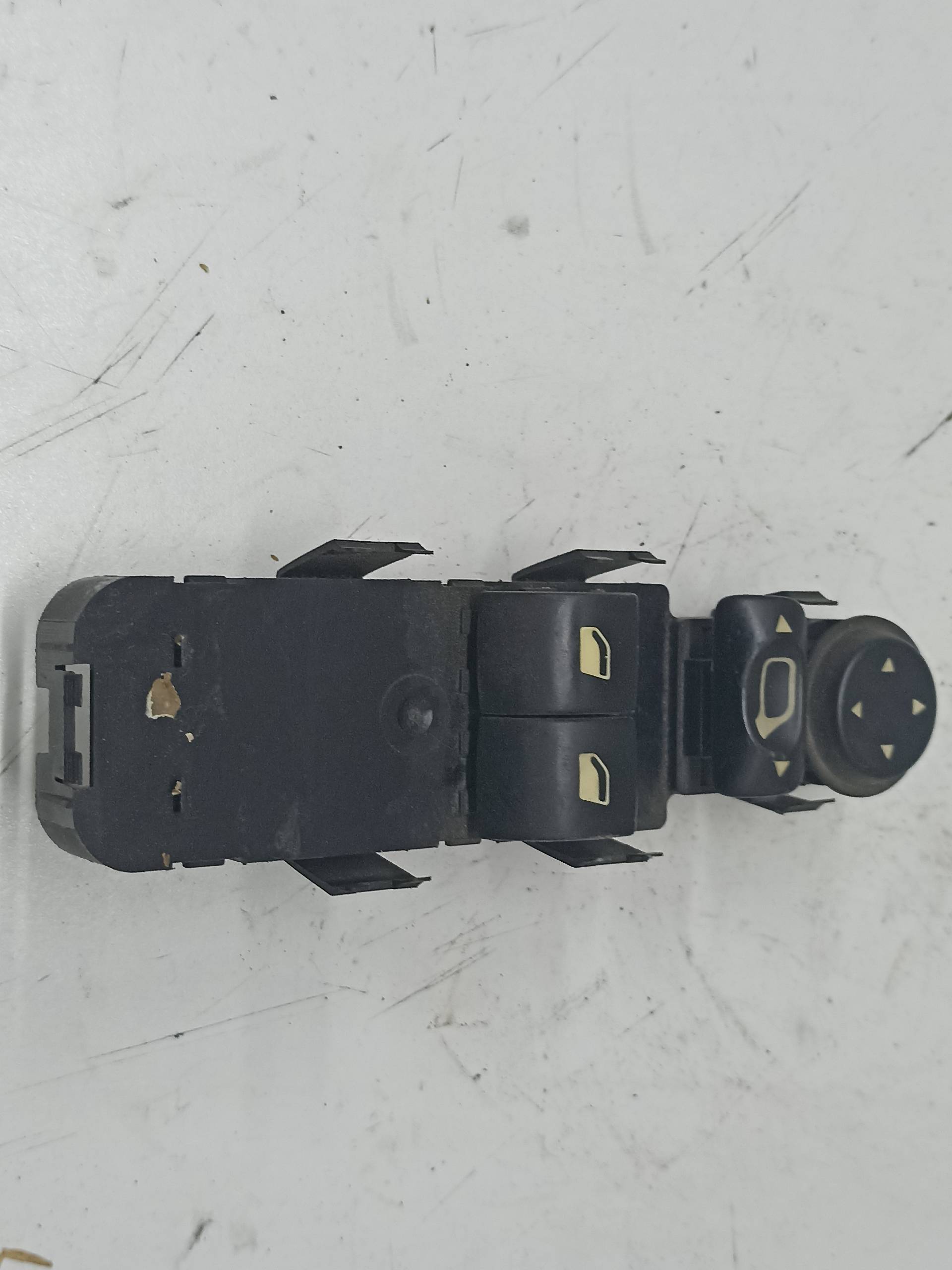 MERCEDES-BENZ 307 1 generation (2001-2008) Front Left Door Window Switch 96351622XT 24312183