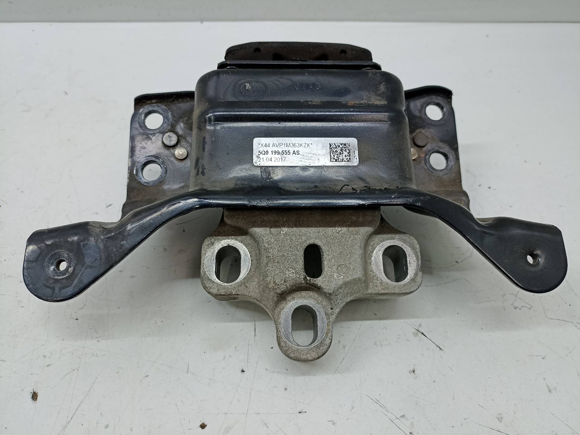 VOLKSWAGEN Golf 7 generation (2012-2024) Left Side Engine Mount 5Q0199555AS 25568233