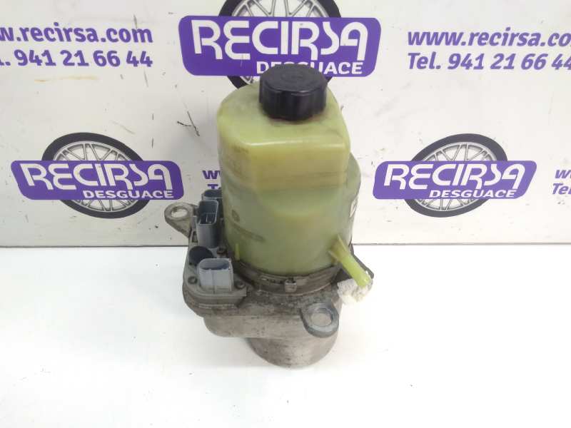 PEUGEOT Focus 2 generation (2004-2011) Power Steering Pump 4M513K514AD 24316545