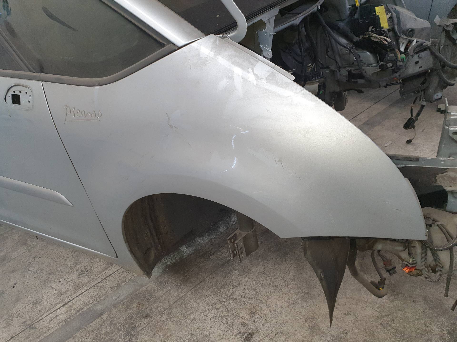 CITROËN C4 Picasso 1 generation (2006-2013) Front Right Fender 24339051