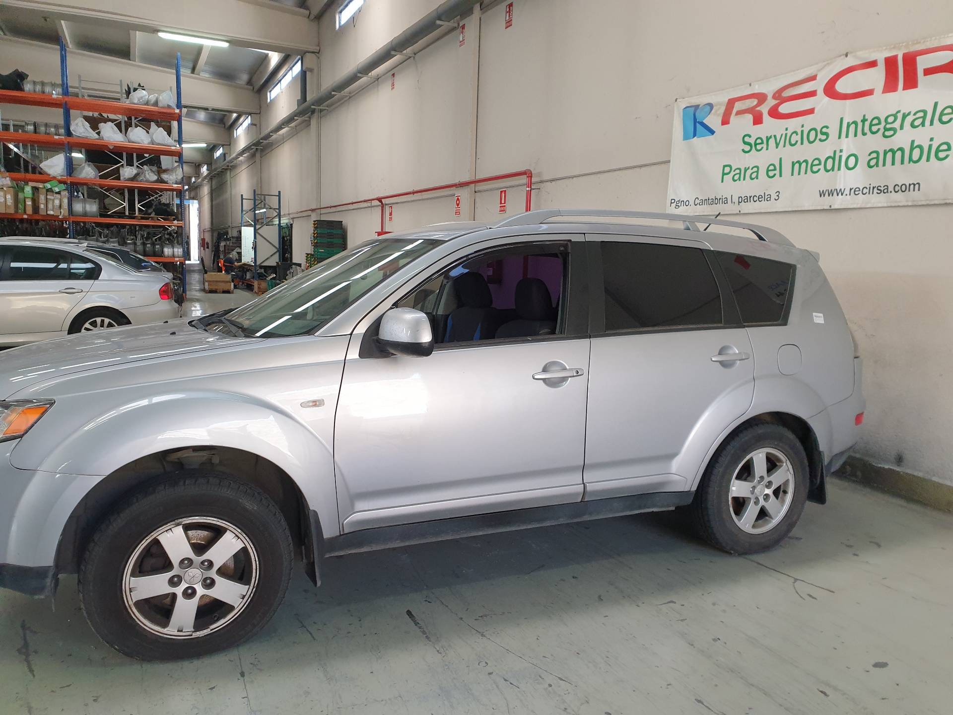 MITSUBISHI Outlander 2 generation (2005-2013) Kitos salono dalys MR190205 24340989