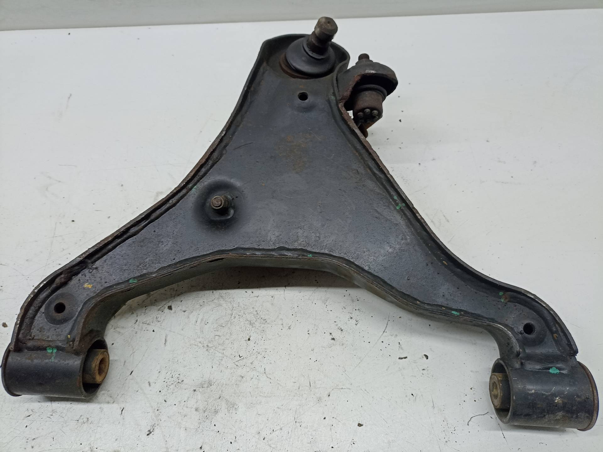 NISSAN NP300 1 generation (2008-2015) Fremre høyre arm 340852787160,160 24315818