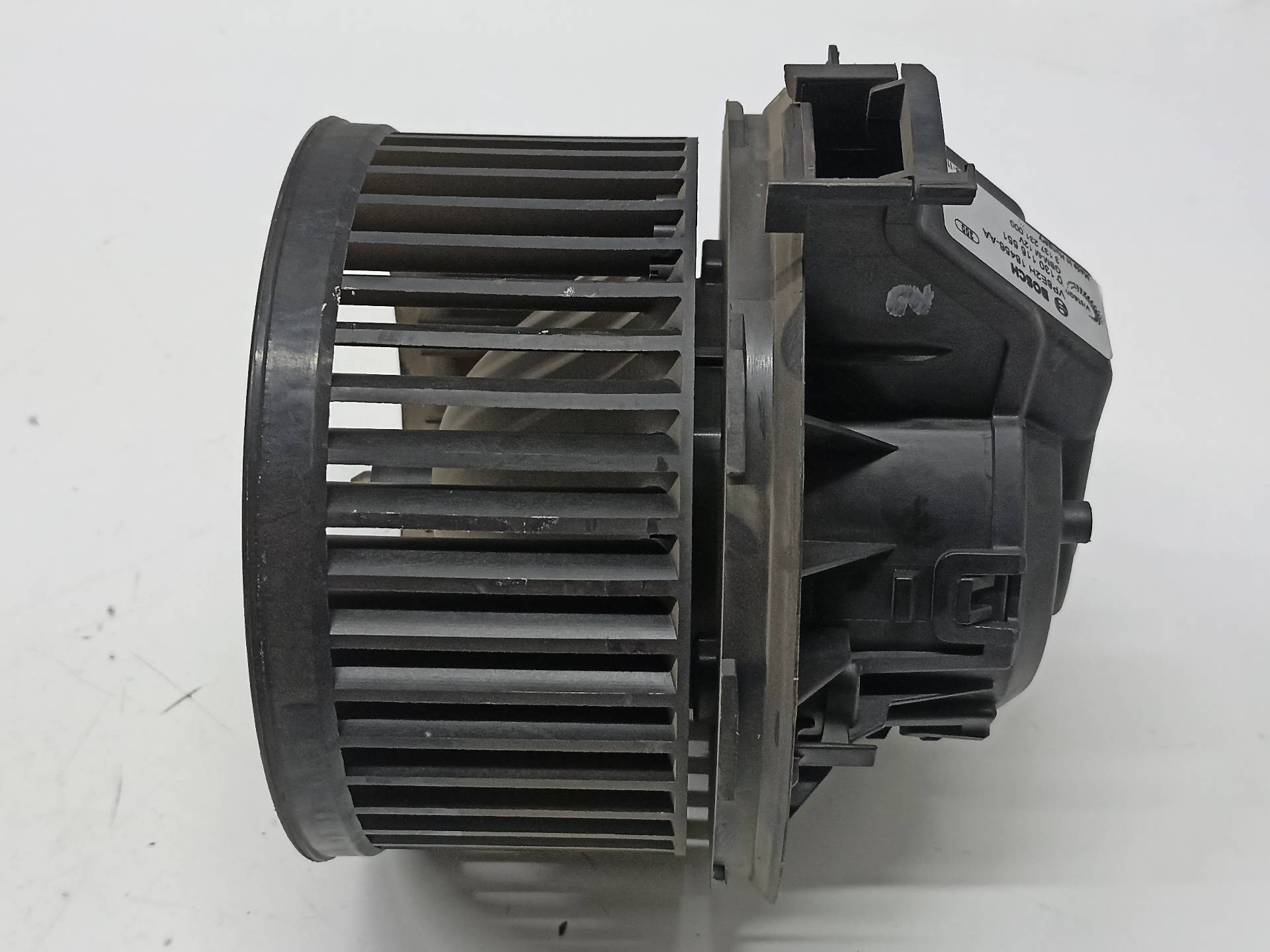 FORD Fiesta 5 generation (2001-2010) Sildītāja ventilators VP8E2H18456AA 24312871