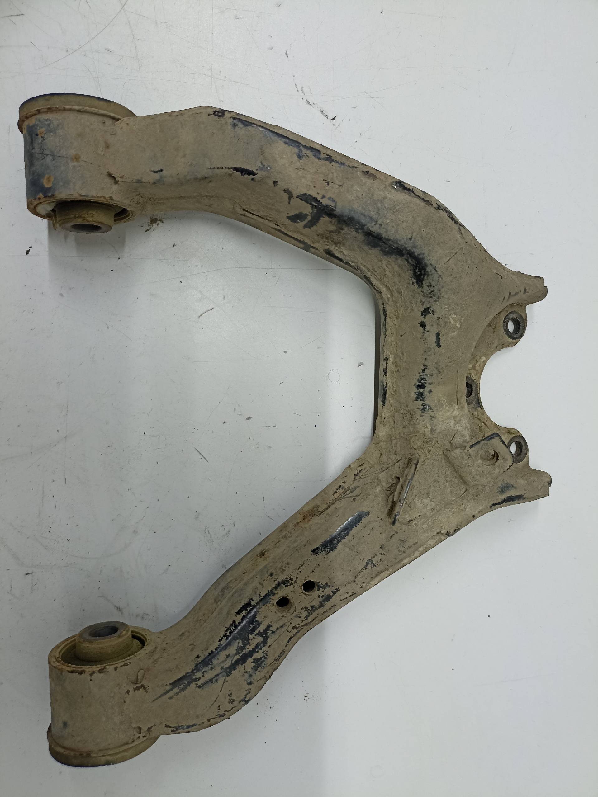 VOLKSWAGEN Pajero 3 generation (1999-2006) Front Right Upper Control Arm 312950422161, 161 24314465