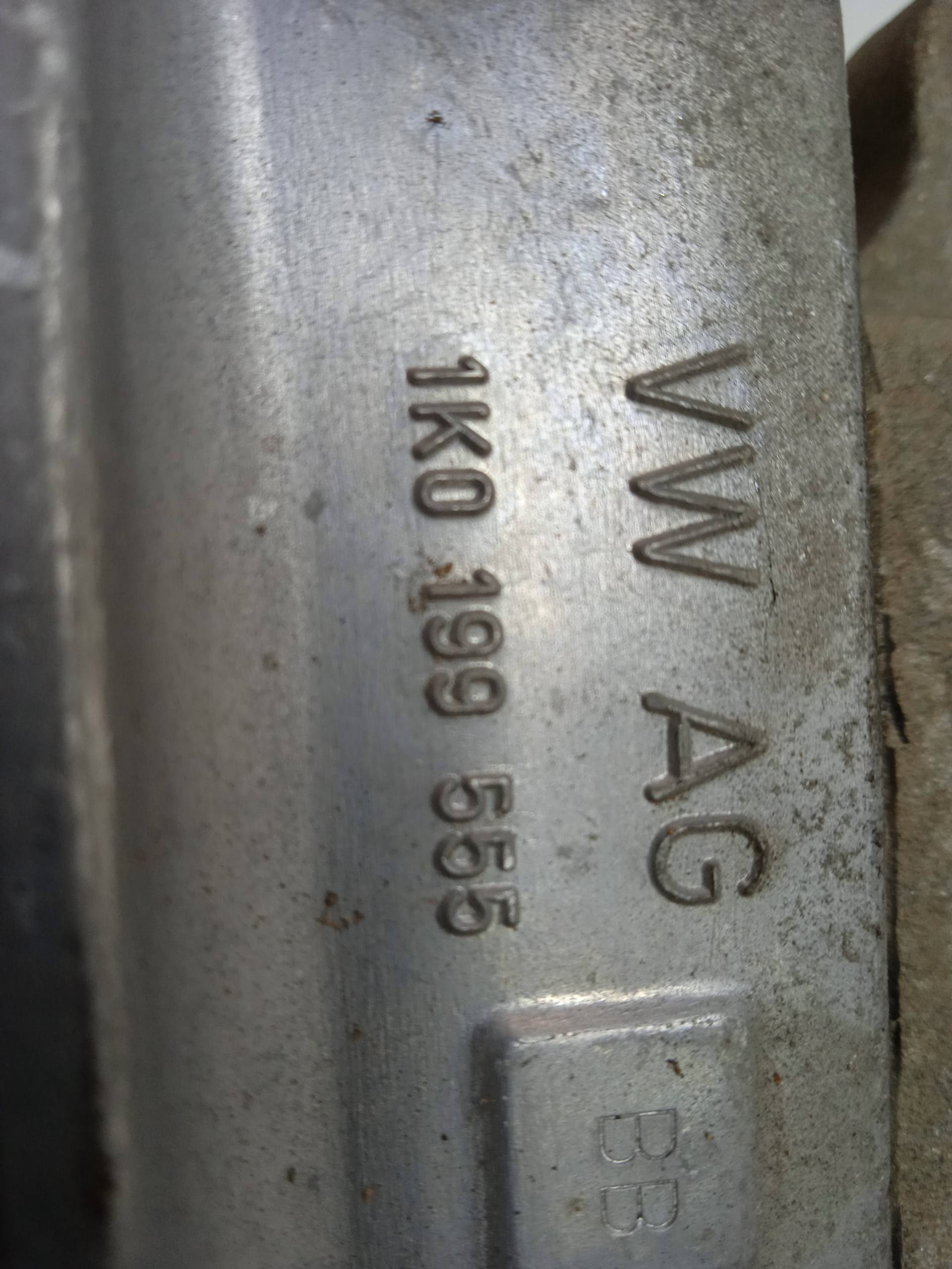 VOLKSWAGEN Golf 6 generation (2008-2015) Other Engine Compartment Parts 1K0199555 24336132