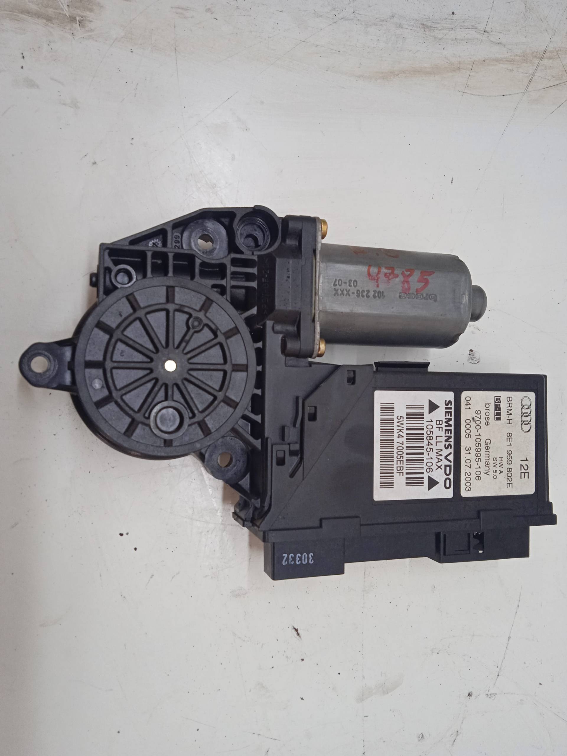 SUZUKI A4 B6/8E (2000-2005) Motor de control geam ușă dreapta față 8E1959802E 24336446