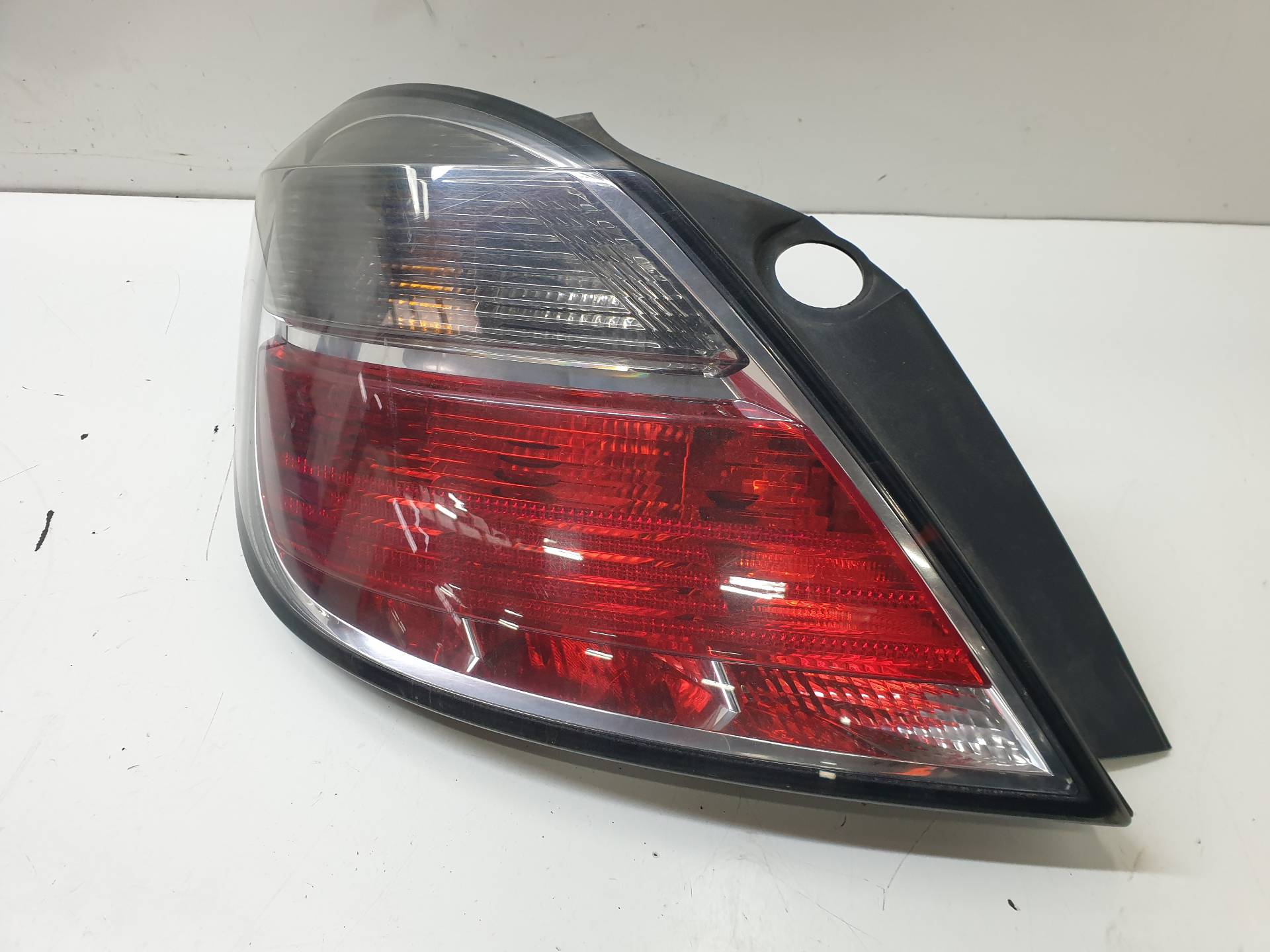 BENTLEY Arnage 2 generation (2002-2009) Rear Left Taillight 13222324 25567903