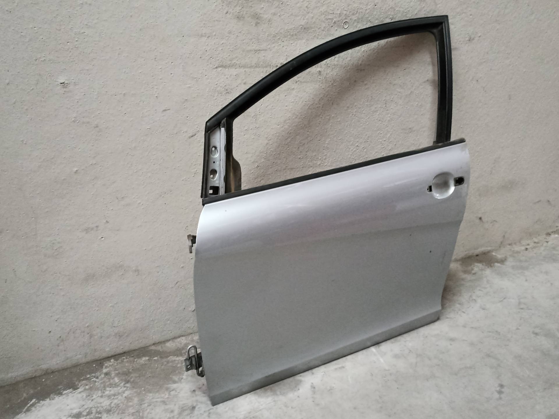 SEAT Toledo 3 generation (2004-2010) Front Left Door 5P0831055 24315036