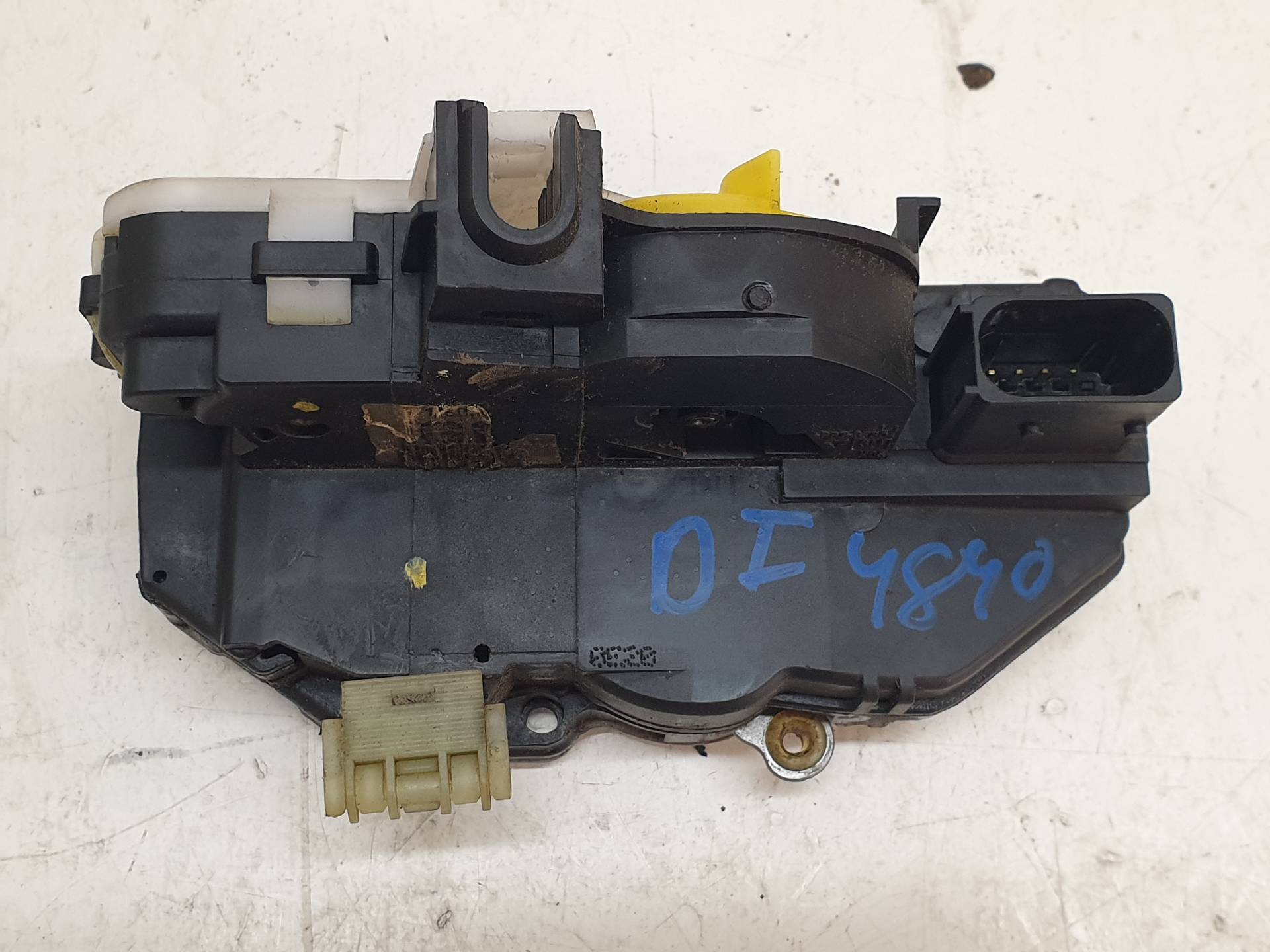 OPEL Insignia A (2008-2016) Front Left Door Lock 13503149 24337589