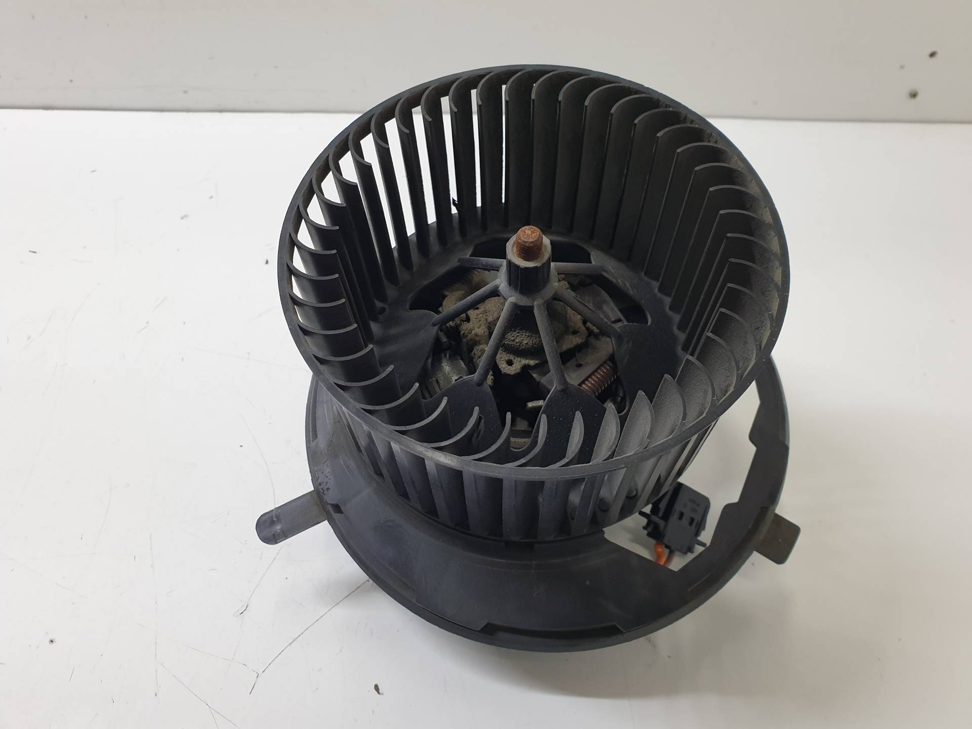 VOLKSWAGEN Tiguan 1 generation (2007-2017) Ventilátor kúrenia 3C1820015Q 25567729