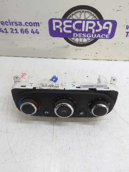 RENAULT Clio 3 generation (2005-2012) Climate  Control Unit T1019676Z 24327235