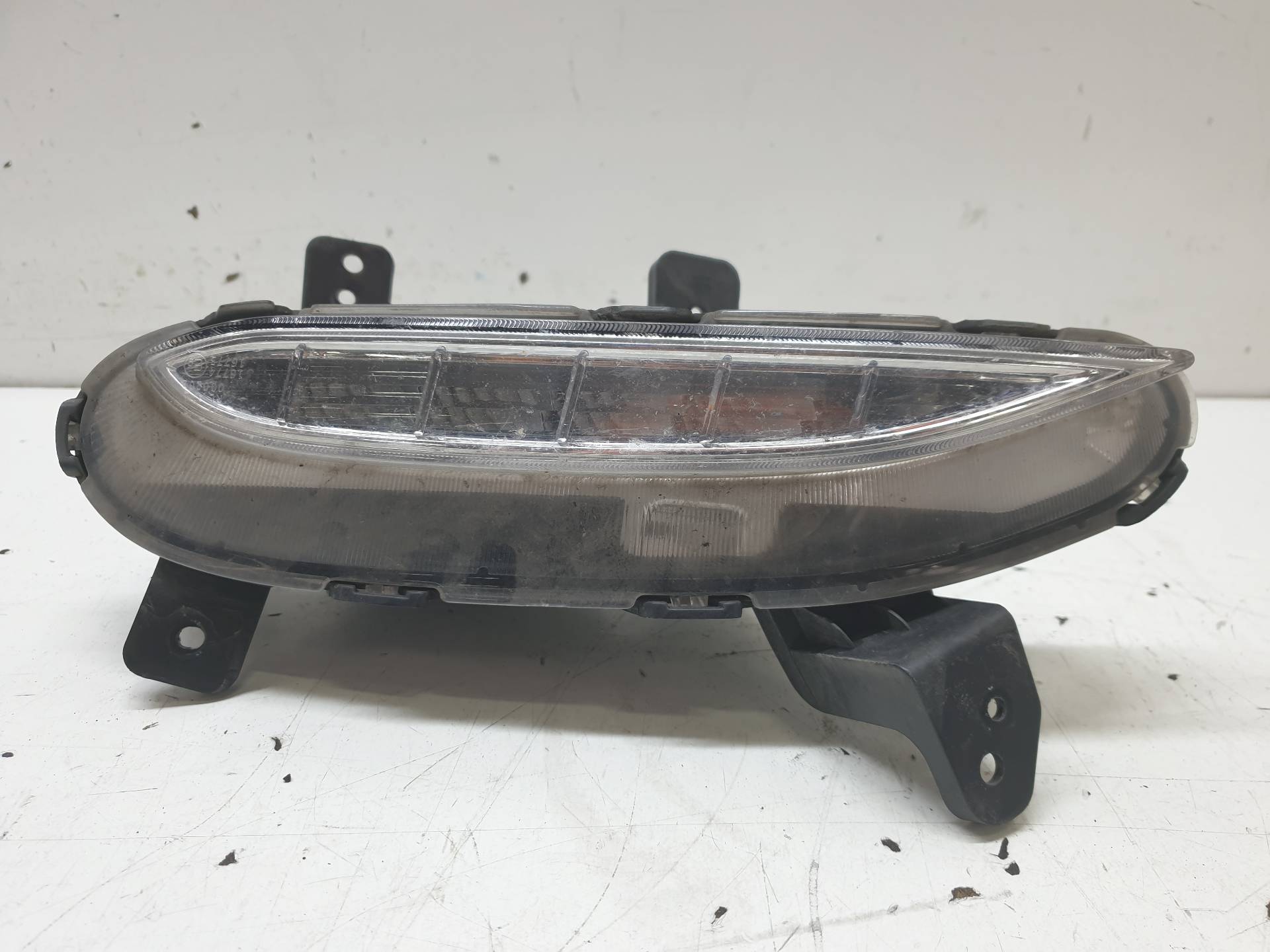 HYUNDAI i30 PD ( 3 generation) (2017-2024) Front left turn light 92207S0 25570572