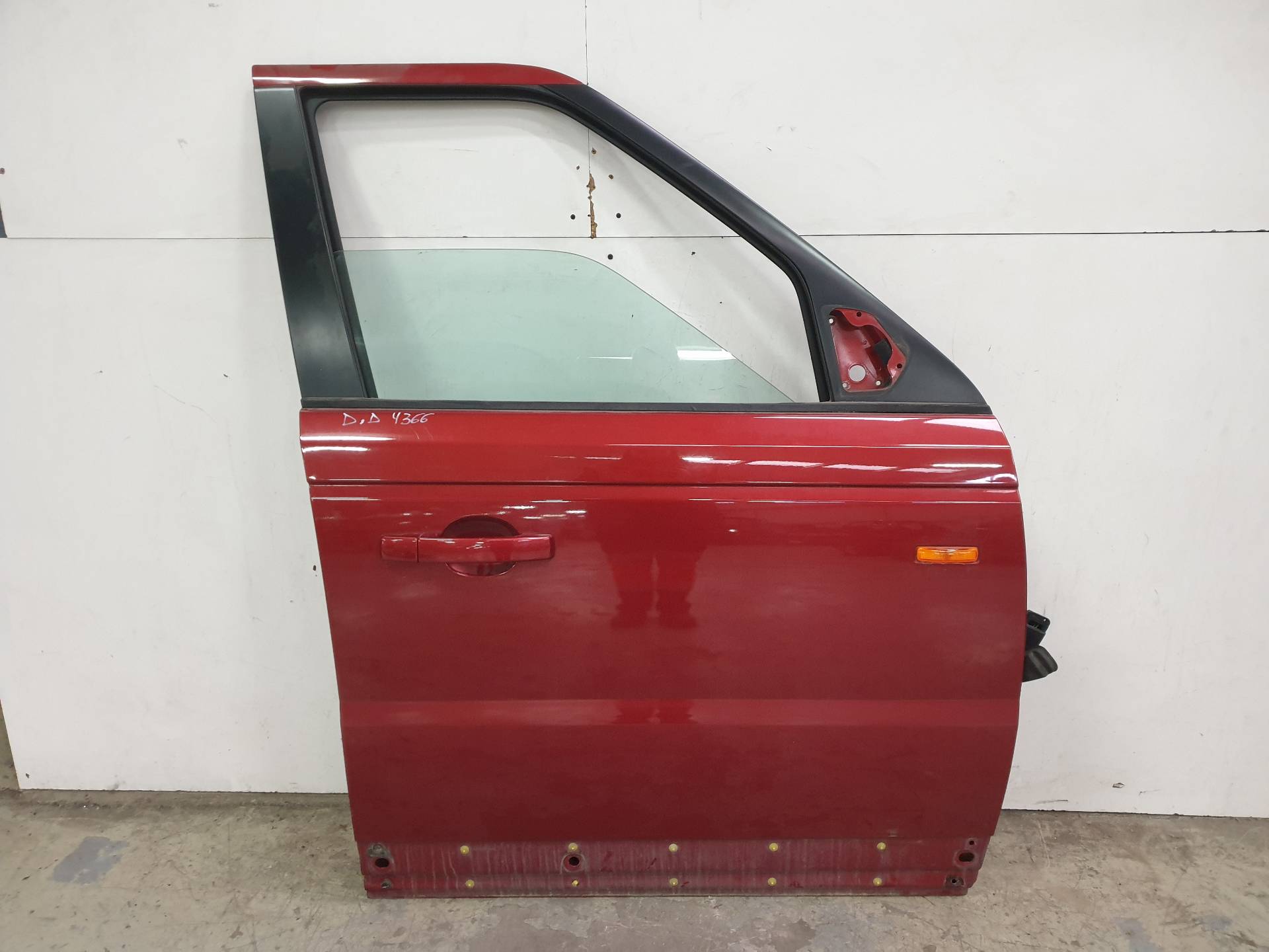 LAND ROVER Range Rover Sport 1 generation (2005-2013) Front Right Door BDA790080 24338745