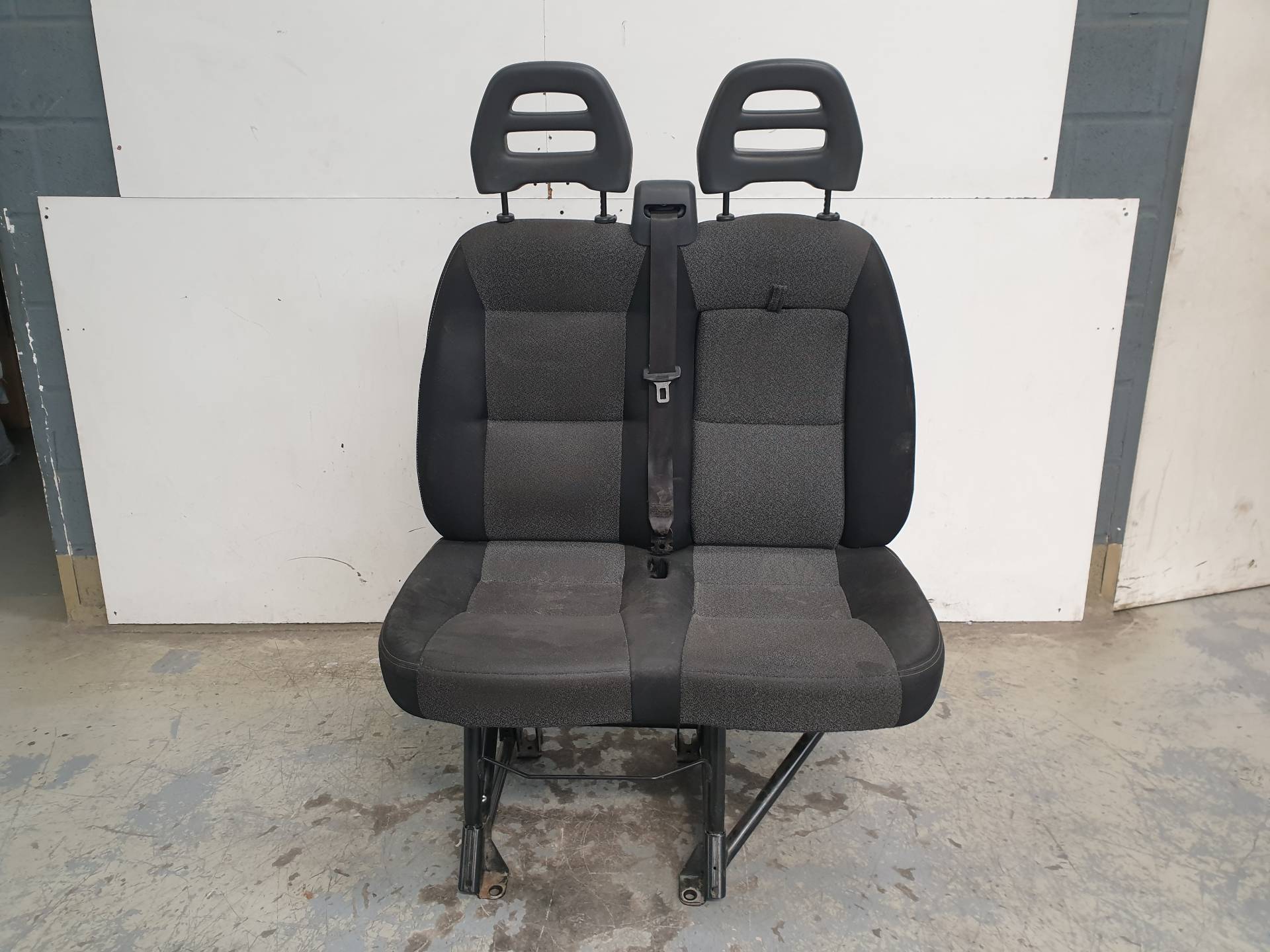FIAT Ducato 3 generation (2006-2024) Front Right Seat 60911859 25568732