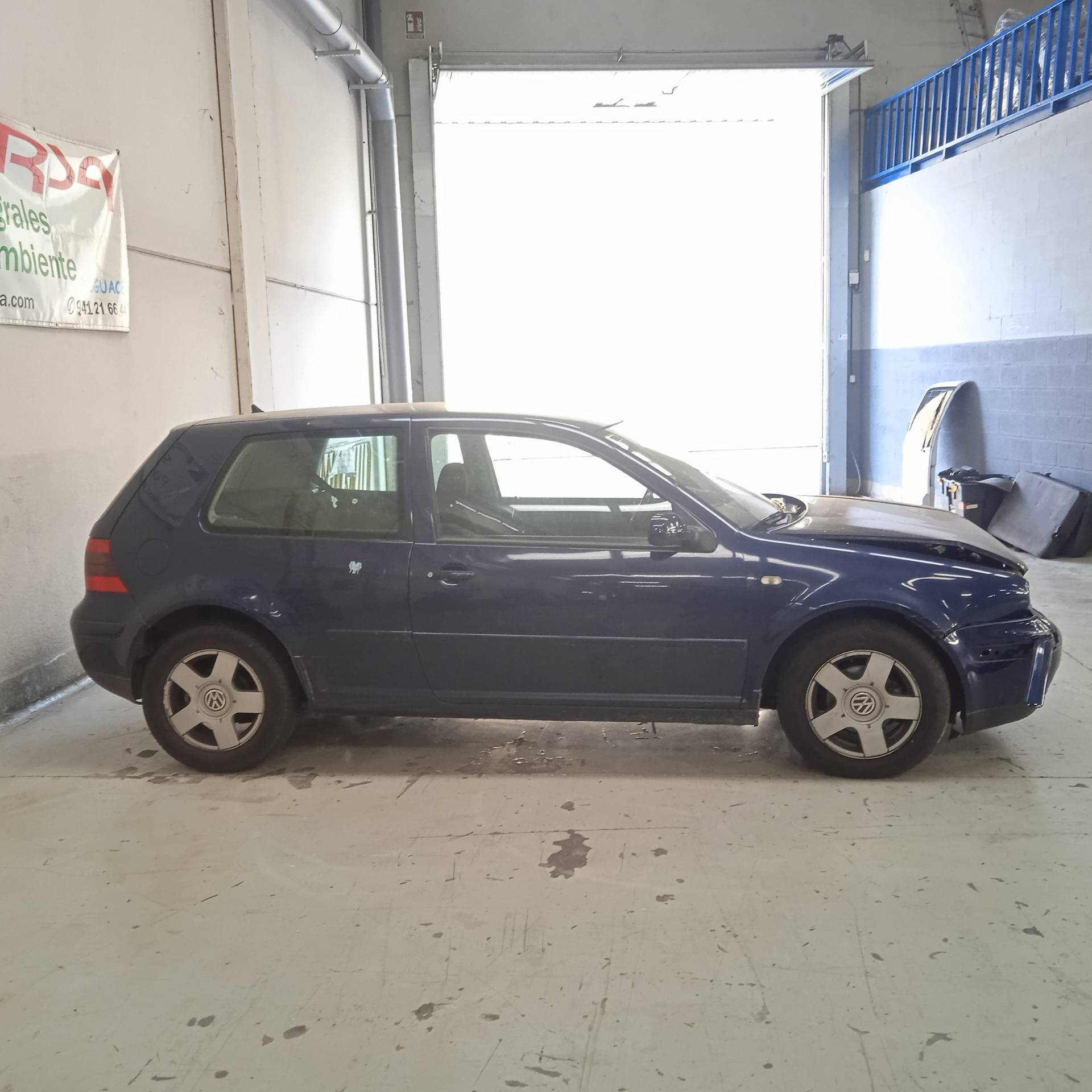 CHEVROLET Golf 4 generation (1997-2006) Priekšējo kreiso durvju logu pacēlājs 1J3837461H 24338294