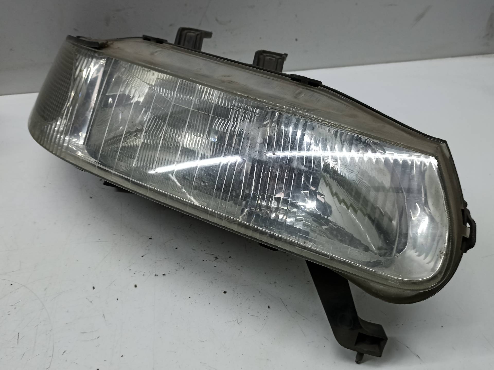 NISSAN 400 1 generation (HH-R) (1995-2000) Front Right Headlight 54532733 24300928